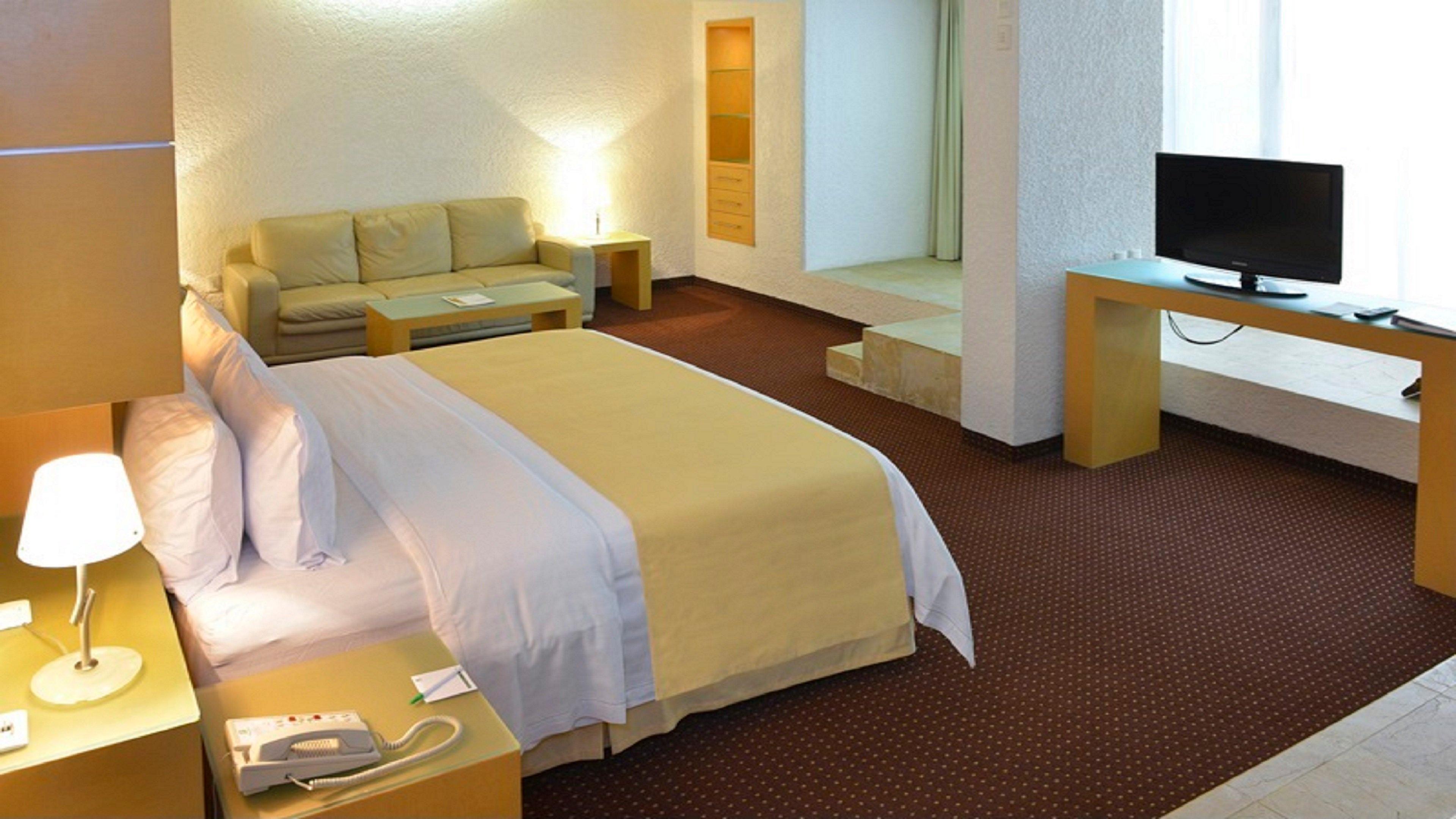 Holiday Inn Morelia By Ihg Buitenkant foto